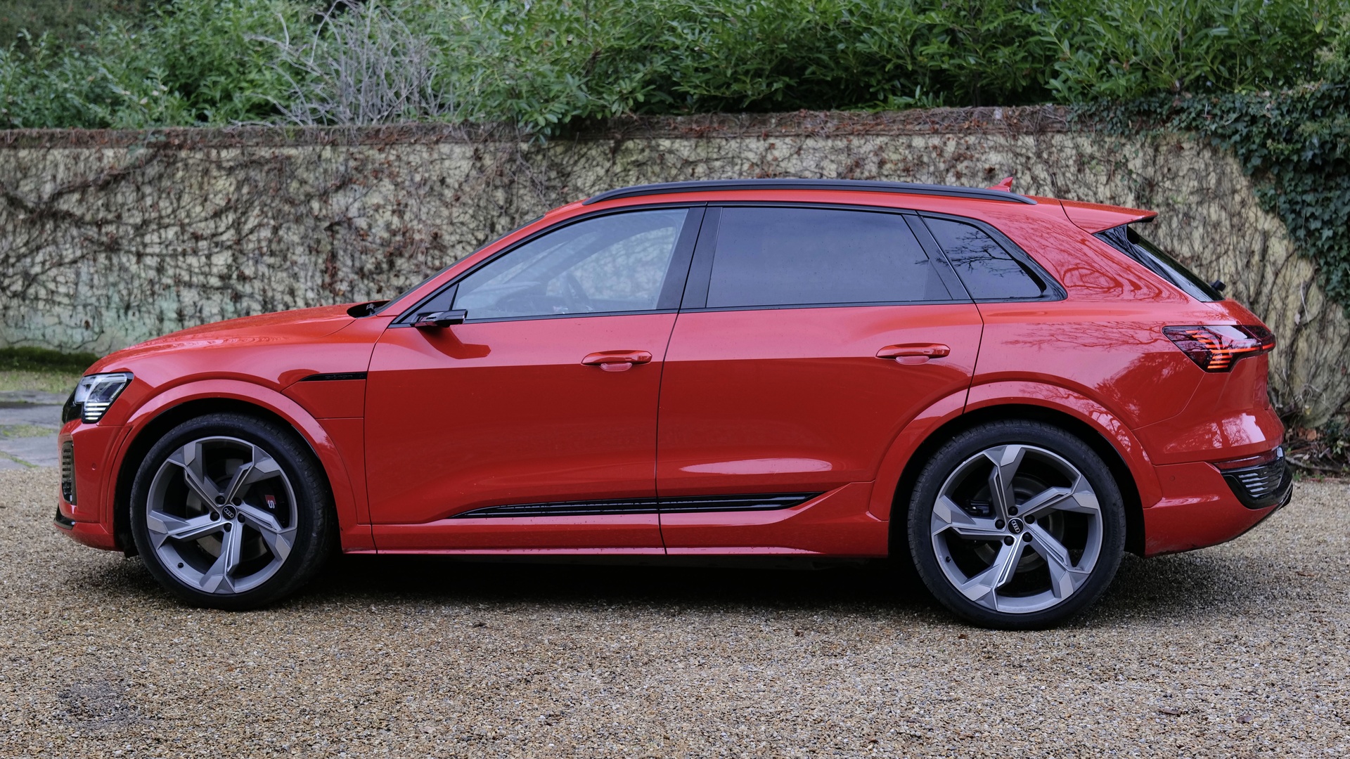 Audi Q8 E-TRON ESTATE 370kW SQ8 Quattro 114kWh Black Edition 5dr Auto